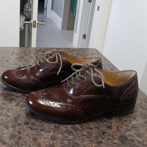 Nine West wing tip loafers